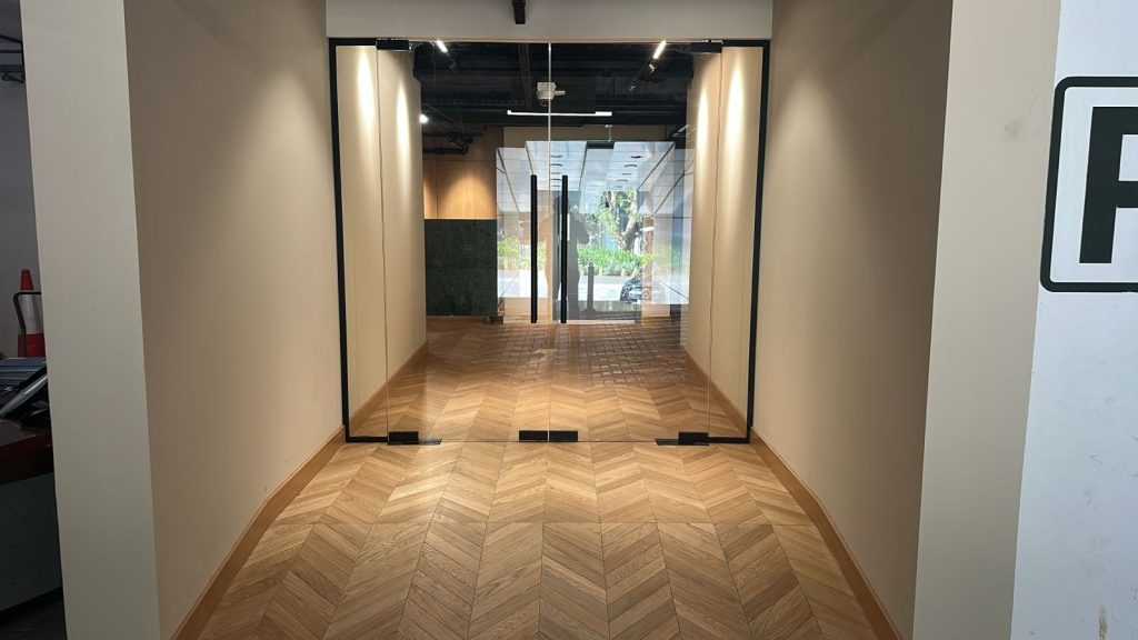 Staybridge Residence Entrance Lobby